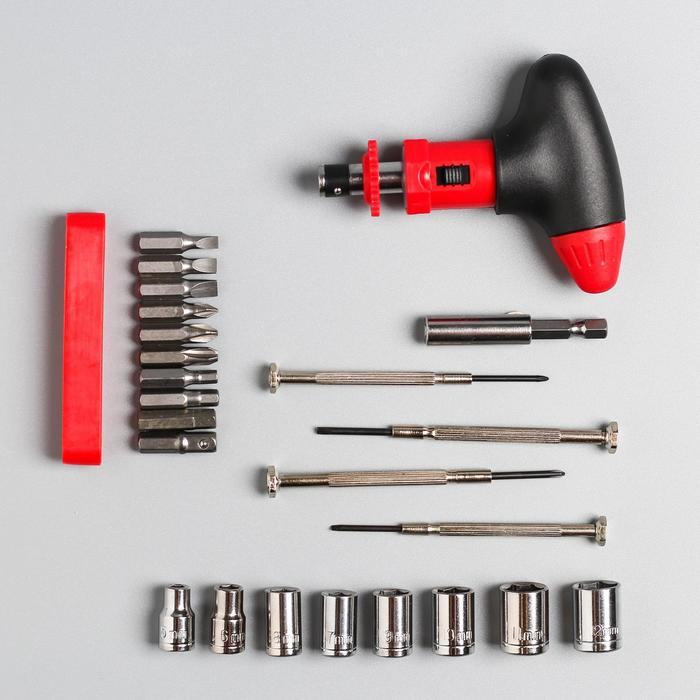 Набор инструментов Набор инструментов "Крутого Нового года. Побеждай" с фонарем, 25 предметов