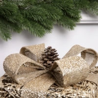 Фигура световая "Подарок", 29х20х20, 20 LED, AAx3 (не в компл.), Т/БЕЛЫЙ Фигура световая "Подарок", 29х20х20, 20 LED, AAx3 (не в компл.), Т/БЕЛЫЙ