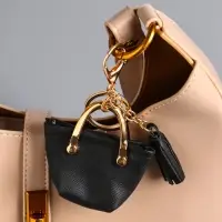 Брелок кожзам с карабином, с кистью "Сумка тоут" чёрная 6,5х3х7 см