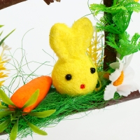 Декоратиная пасхальная подвеска &laquo;Зайчик в домике&raquo; 4 &times; 14 &times; 15,5 см