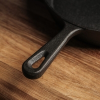 Сковорода чугунная Magma &laquo;Вилфред&raquo;, 19,5&times;4 см, с 2 сливами и чугунной ручкой