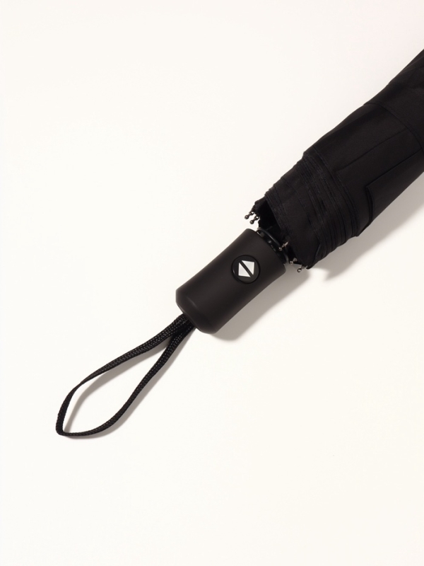 Зонт автоматический «Black», 3 сложения, 8 спиц, R = 48 см, цвет чёрный Зонт автоматический «Black», 3 сложения, 8 спиц, R = 48 см, цвет чёрный