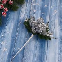 Декор "Зимние грезы" серебряные шары листья веточки, 16 см Декор "Зимние грезы" серебряные шары листья веточки, 16 см