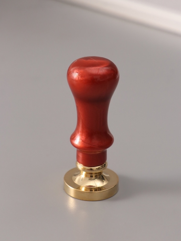 Печать для сургуча с пластиковой ручкой Печать для сургуча с пластиковой ручкой "Буква E на вензеле" 2,5х2,5х6,3 см