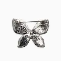 Брошь &laquo;Бабочка&raquo;, перламутровая, белая в серебре