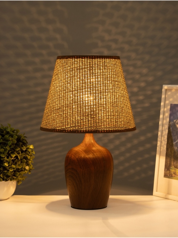 Настольная лампа "ЭКО" 1х40Вт Е27 темное дерево 25х25х39,5см