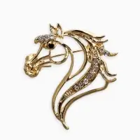 Брошь "Лошадь" изящная, цвет белый в золоте