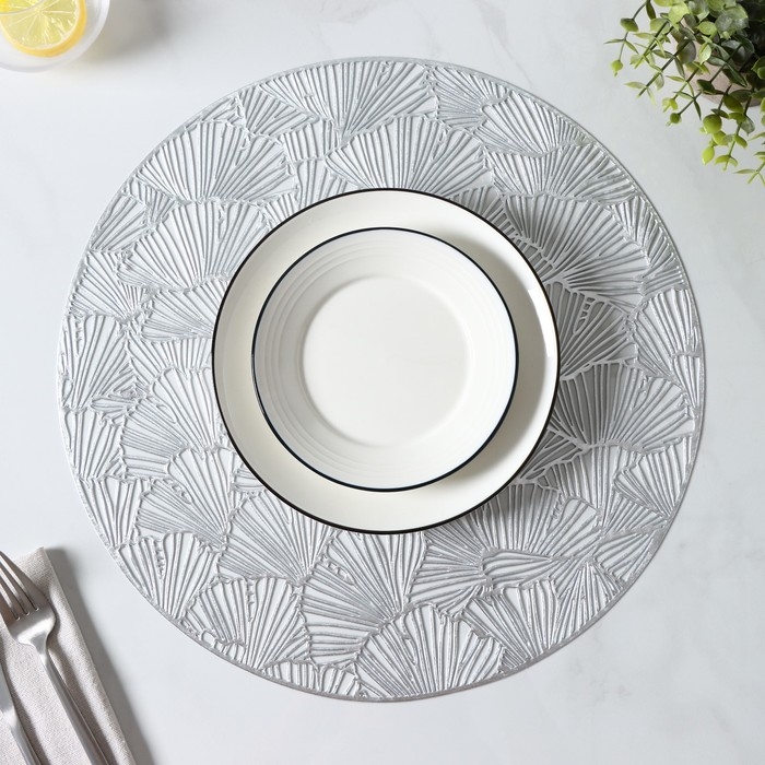 Салфетки сервировочные на стол Доляна &laquo;Веер&raquo;, d=38 см, 4 шт, цвет серебряный