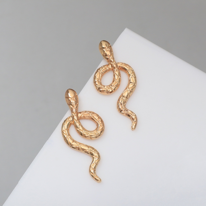 Новый год! Символ года 2025! Серьги металл &laquo;Змея&raquo; с узором, цвет золото