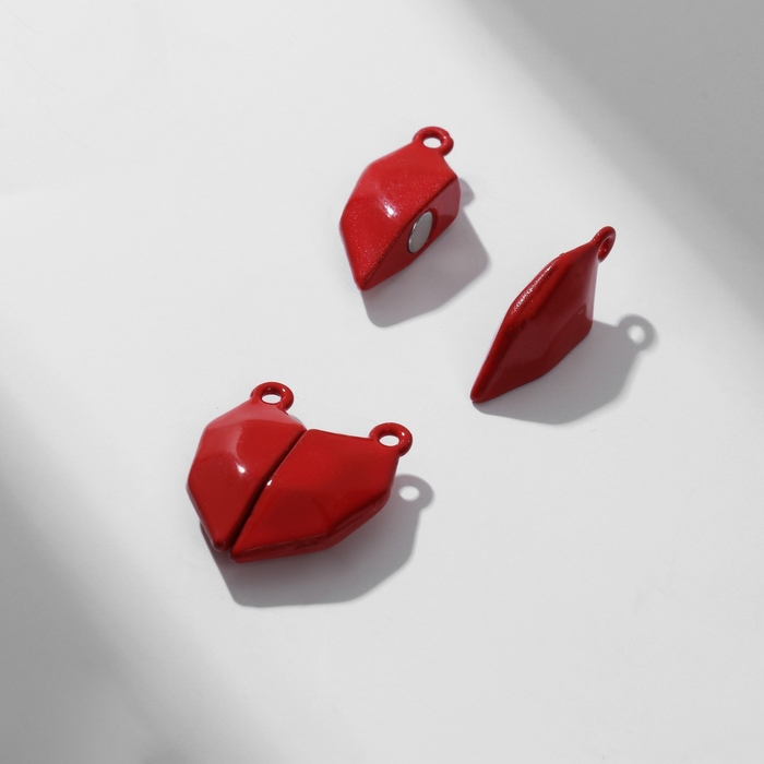 Замок магнитный &laquo;Сердце&raquo; геометрия (набор 2 шт.), цвет красный