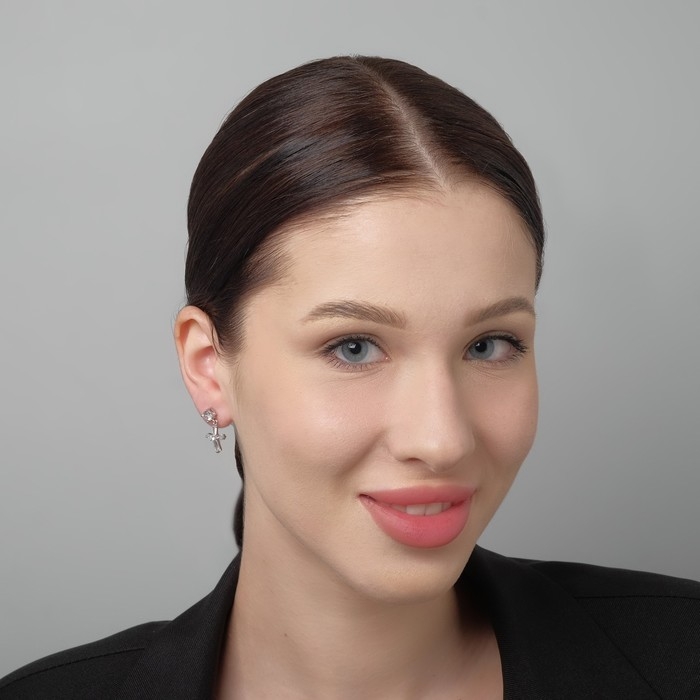 Серьги со стразами «Крестики искры» с пусетом, цвет белый в серебре Серьги со стразами «Крестики искры» с пусетом, цвет белый в серебре