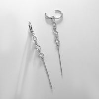Серьги висячие со стразами XUPING капли, цвет белый в серебре Серьги висячие со стразами XUPING капли, цвет белый в серебре