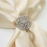 Кольцо для платка &laquo;Ажур&raquo; цветы, цвет белый в серебре