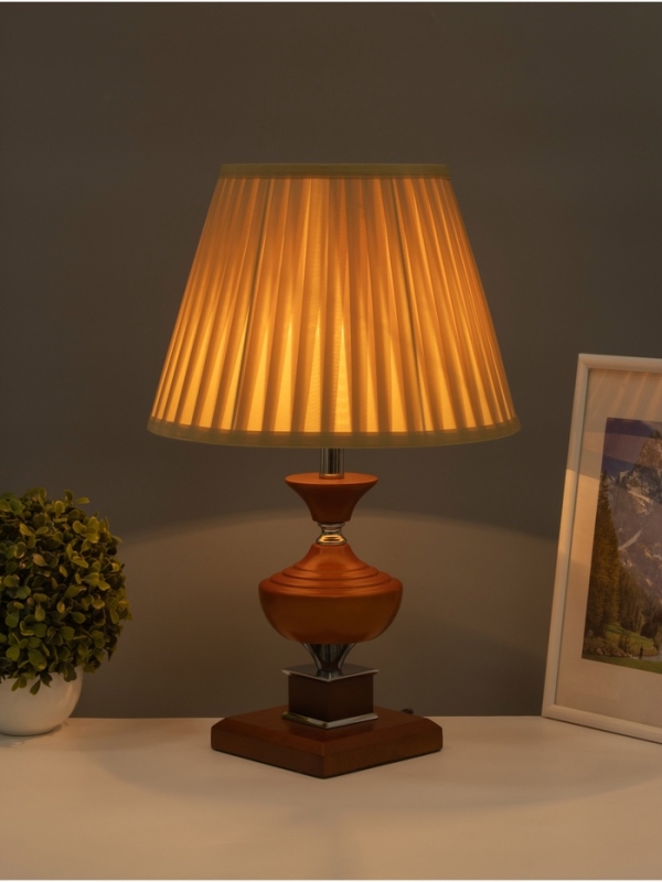 Лампа настольная BayerLux ЭКО "Крон" 1х40Вт Е27 коричневый/бежевый 30х30х49см