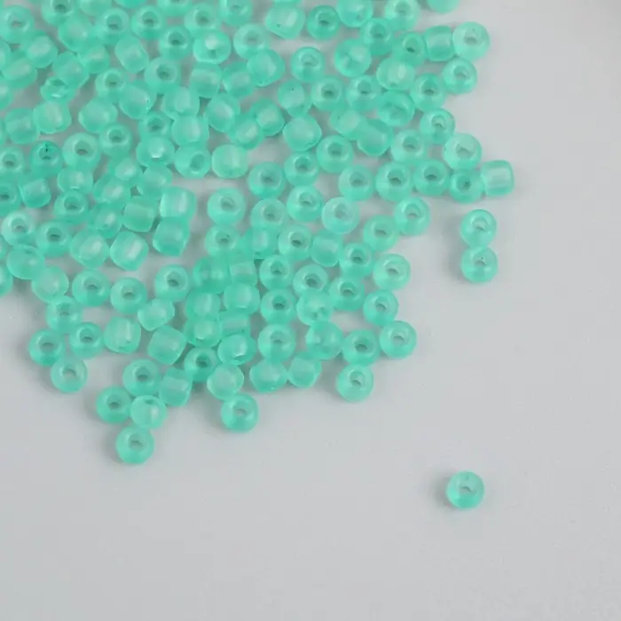 Бисер стекло 8/0 "Матовый полупрозрачный. Изумрудная слеза" 10 гр