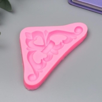 Молд силикон "Узор - уголок с сердцем" 1х5,6х10 см Молд силикон "Узор - уголок с сердцем" 1х5,6х10 см