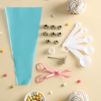 Набор кондитерский &laquo;Норма&raquo;, 13 предметов: щипцы, 8 насадок, кондитерский мешок, адаптер, мерные ложки, кондитерский гвоздь