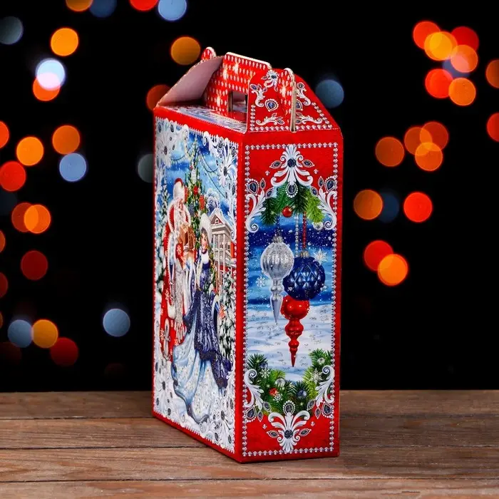 Подарочная коробка "Кремль" 16,8 х 7 х 25 см