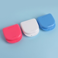 Контейнер для хранения протезов, 8,5 × 8 × 2,7 см, цвет МИКС Контейнер для хранения протезов, 8,5 × 8 × 2,7 см, цвет МИКС