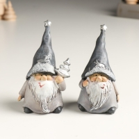 Сувенир полистоун "Дедуля Мороз в сером наряде и колпаке с оленем" МИКС 5х5х10 см Сувенир полистоун "Дедуля Мороз в сером наряде и колпаке с оленем" МИКС 5х5х10 см