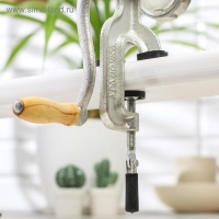 Мясорубка ручная «Уралочка», чугунная Мясорубка ручная «Уралочка», чугунная