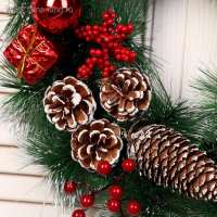 Венок новогодний d-40 см "Зимние шишки с подарками" Венок новогодний d-40 см "Зимние шишки с подарками"