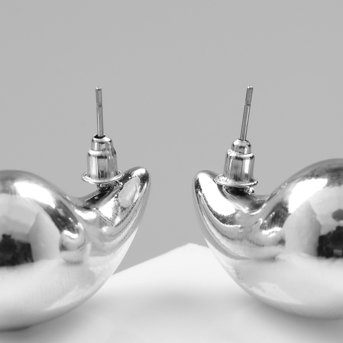 Серьги пластик &laquo;Капля&raquo; крупная, цвет серебро
