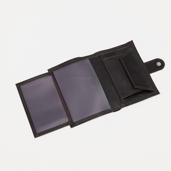 Портмоне мужское на кнопке, отдел для автодокументов, цвет коричневый Портмоне мужское на кнопке, отдел для автодокументов, цвет коричневый