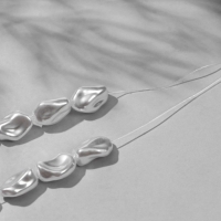 Бусины пластиковые на нити &laquo;Жемчуг&raquo; 13&times;8 мм, (набор 80 шт.), цвет белый