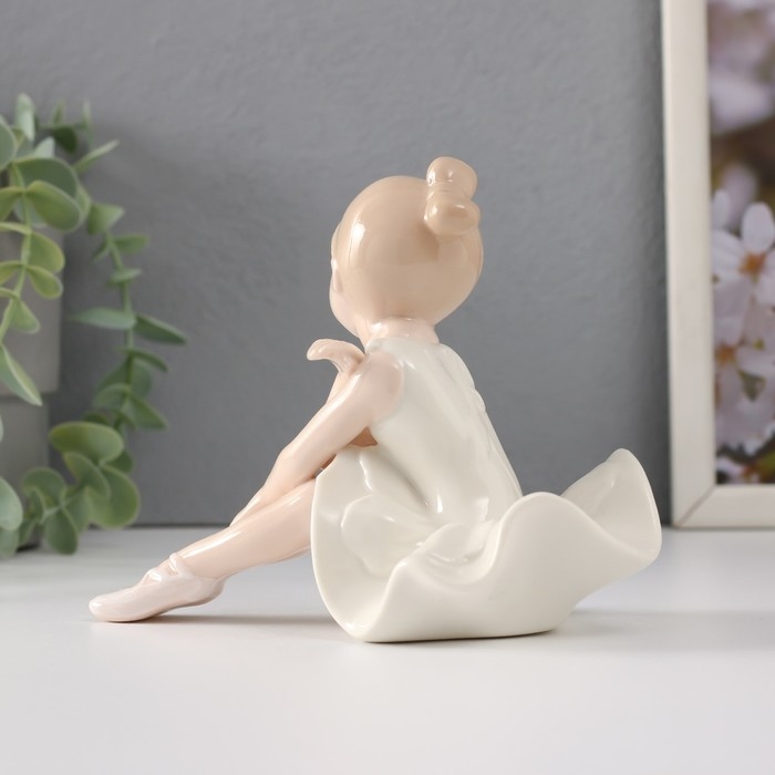 Сувенир керамика Сувенир керамика "Юная балерина после репетиции" 15х12,5х9,5 см