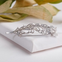 Брошь &laquo;Перо&raquo;, цвет зелёный в матовом серебре