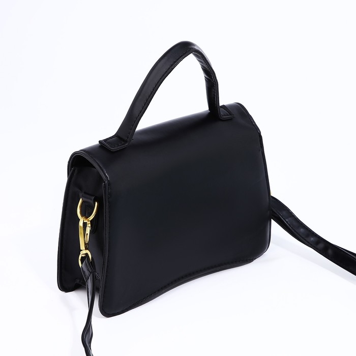 Сумка-мессенджер на магните, цвет чёрный Сумка-мессенджер на магните, цвет чёрный