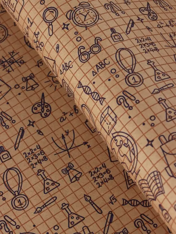 Бумага упаковочная крафт &laquo;Школьная пора&raquo;, коричневый/синий на коричневом фоне 0.7&times;10&plusmn;5%м