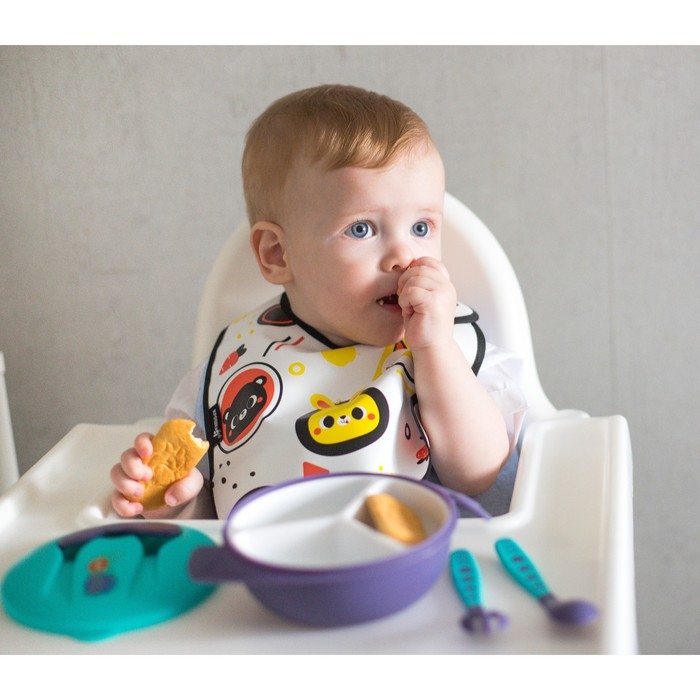 Нагрудник для кормления &laquo;Малыши&raquo; Г. Доман непромокаемый на липучке, с карманом