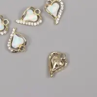 Декор для творчества металл, стразы "Изогнутое сердце" золото, белый 1,8х1,3х0,5 см