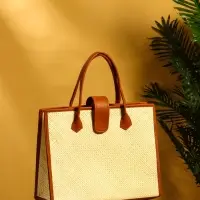 Сумка плетёная на застёжке из пандана 41х16х50 см, бежево-коричневый