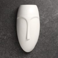 Кашпо подвесное "Силуэт" белое, 20х10х6см Кашпо подвесное "Силуэт" белое, 20х10х6см