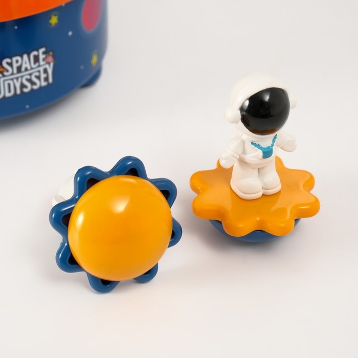 Сувенир музыкальный механический магнитный "Космические приключения" 12,2х12,2х11,5 см