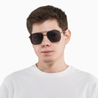 Очки солнцезащитные uv 400, дужка 14.2 см, ширина 13.1 см, линза 5.1 х 5.9 см