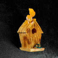 Подвесной декор "Скворечник с белкой" 28х17см Подвесной декор "Скворечник с белкой" 28х17см