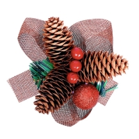 Новогодняя композиция &laquo;Шишки, ягодки&raquo; МИКС