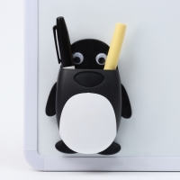 Магнитная универсальная подставка для маркеров и губок &laquo;Пингвин&raquo;, 3,5 &times; 9 &times; 12,5см