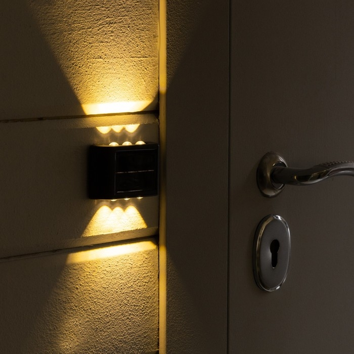 Садовый светильник на солнечной батарее &laquo;Настенный&raquo;, 8.9 &times; 5.7 &times; 2 см, 6 LED, свечение тёплое белое