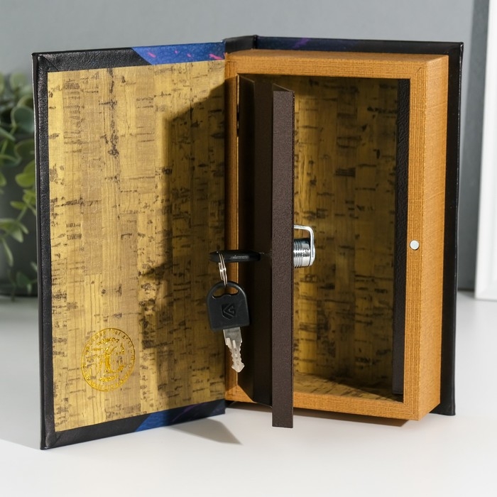 Сейф-книга дерево кожзам "Космонавтика" 3D тиснение 21х13х5 см