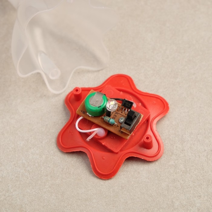 Садовый светильник на солнечной батарее &laquo;Цветок красный&raquo;, 6 &times; 29 &times; 6 см, 1 LED, свечение белое