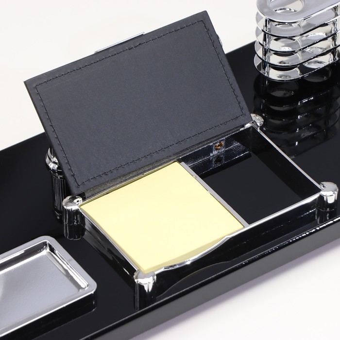 Набор настольный канцелярский 6в1 с часами Набор настольный канцелярский 6в1 с часами