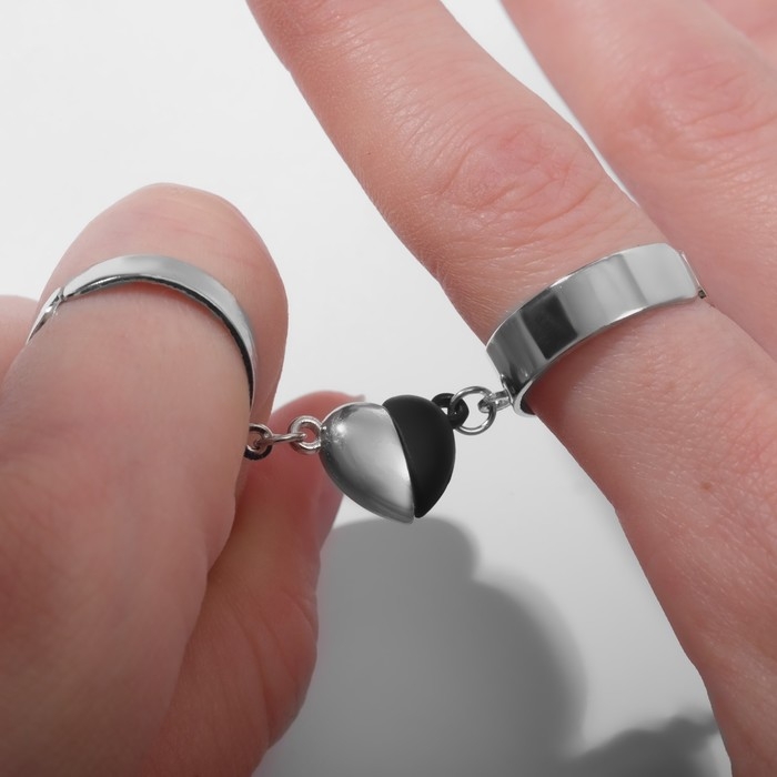 Набор колец 2 штуки «Неразлучники» на магните, сердце, цвет чёрно-серебряный, безразмерные Набор колец 2 штуки «Неразлучники» на магните, сердце, цвет чёрно-серебряный, безразмерные