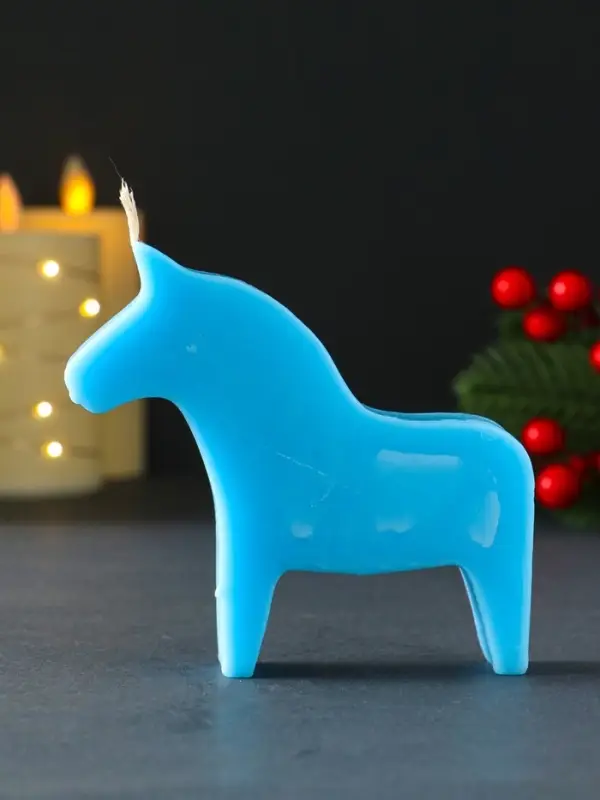 Свеча новогодняя "Лошадка" 110х100 мм, голубой