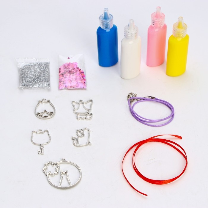 Набор для творчества &laquo;Раскрась витражики. Кошечки&raquo; 5 форм