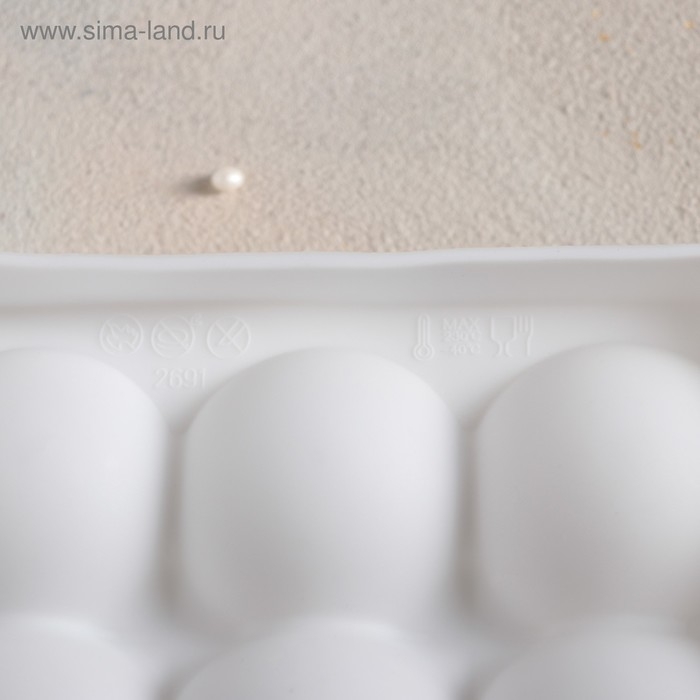 Форма для муссовых десертов и выпечки Доляна «Сладкие шарики», силикон, 14,8×4,1 см (внутренний размер 12,5×12,5 см), цвет белый Форма для муссовых десертов и выпечки Доляна «Сладкие шарики», силикон, 14,8×4,1 см (внутренний размер 12,5×12,5 см), цвет белый